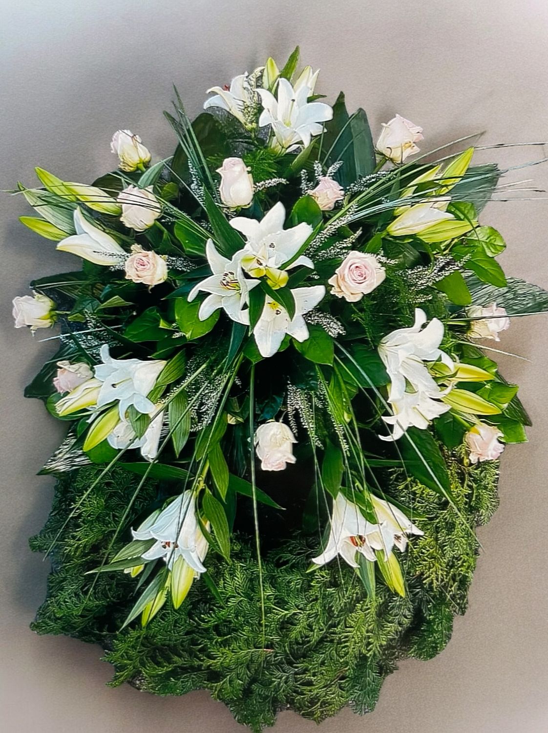 Kranz mit Tanne "Creme-Farben"