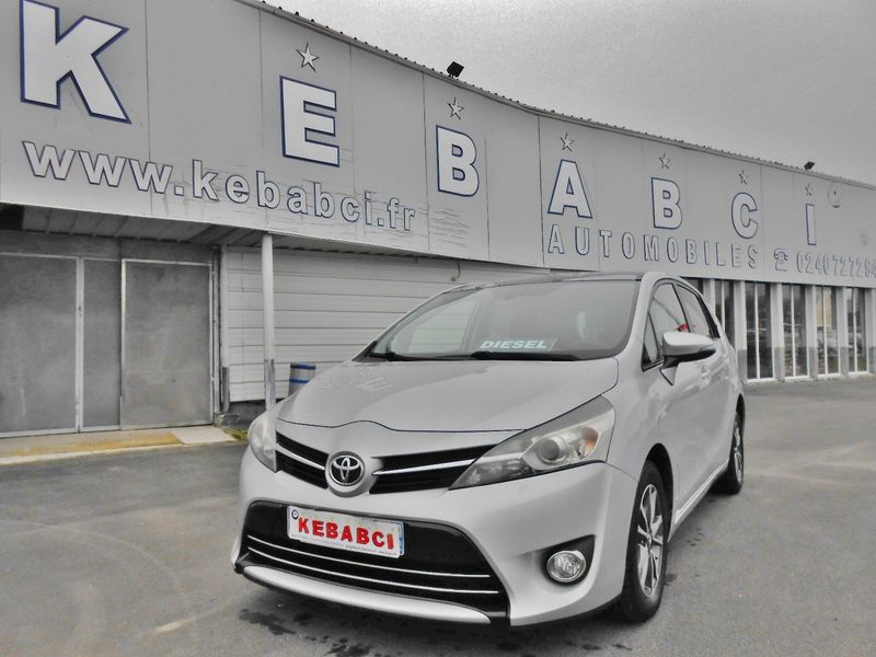 Toyota Verso 112 FAP D-4D SkyView 7places