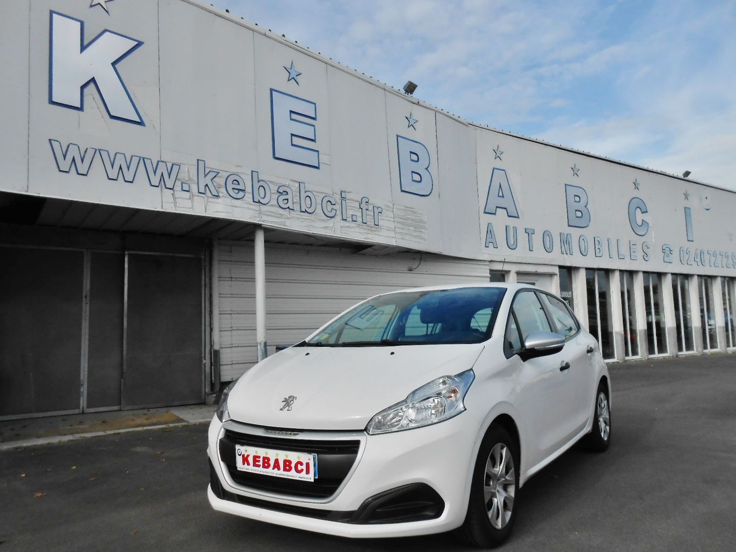 PEUGEOT 208 1.6 BlueHDi 75 FAP Active 5P PEUGEOT 208 1.6 BlueHDi 75 FAP Active 5P