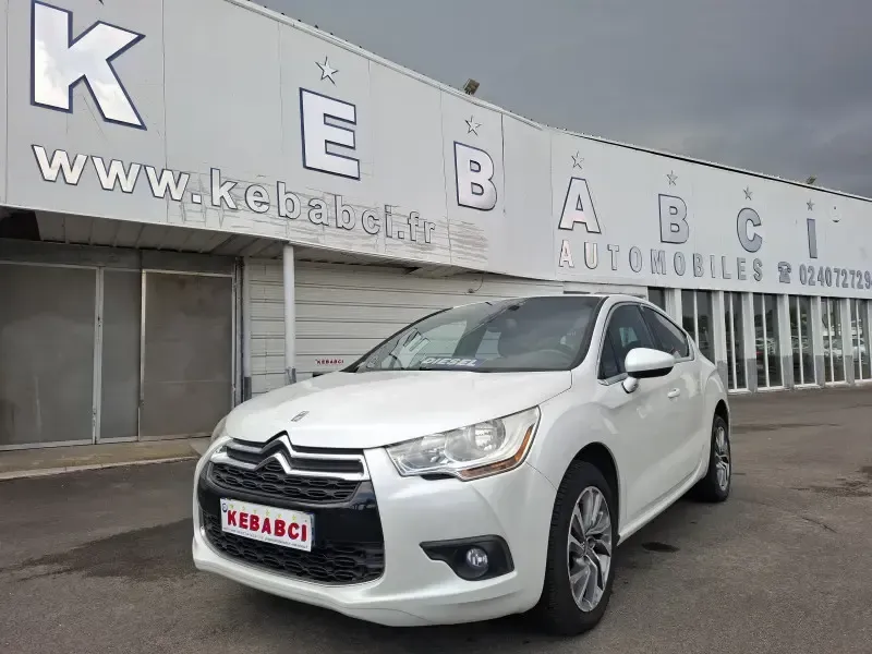 DS DS4 1.6 HDI FAP SO CHIC DS DS4 1.6 HDI FAP SO CHIC