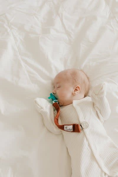 Copper Pearl Binky Clip Set- Dune