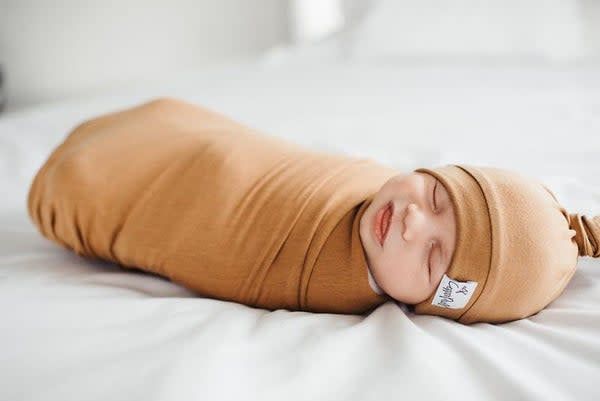 Copper Pearl Top Knot Hat- Camel