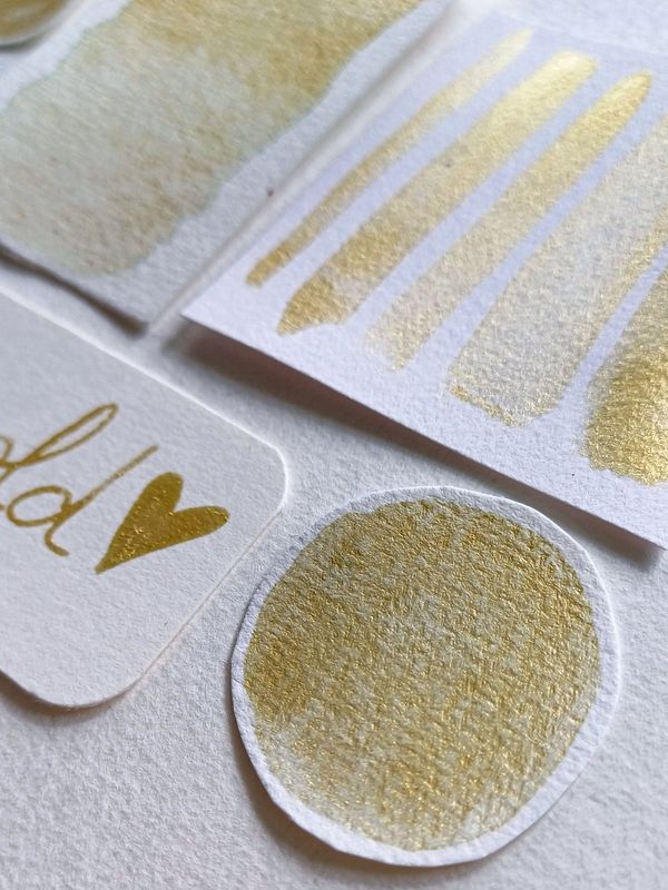 L1 Lichtgold -Handgemachte Aquarellfarbe- Metallic Farbe, zum malen, lettering, Glitzer, halbes Näpfchen, Künstlerbedarf