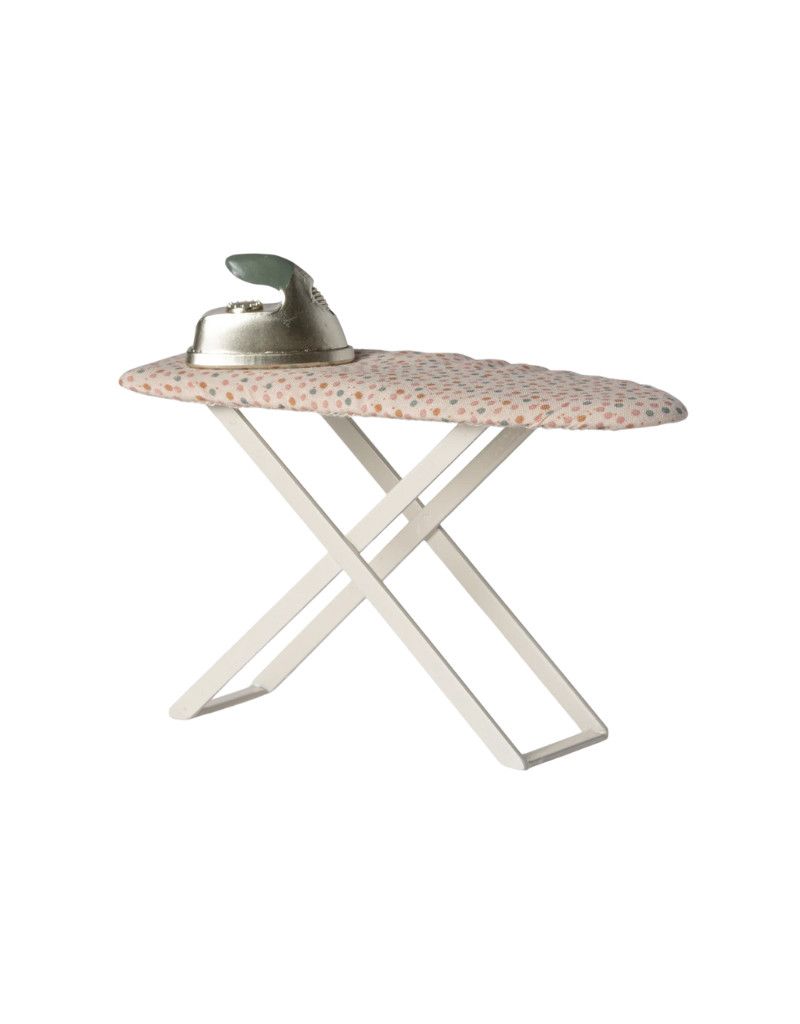 Iron and Ironing Board-Mouse