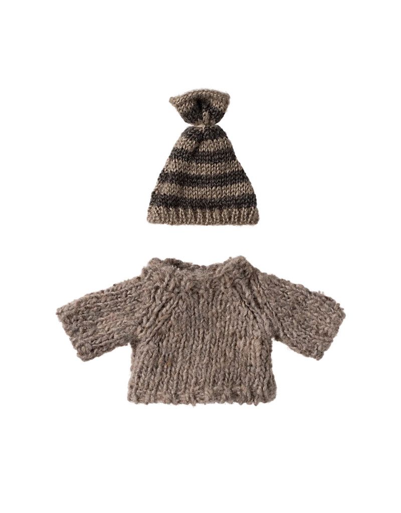 Knitted Sweater And Hat, Big Brother Mouse