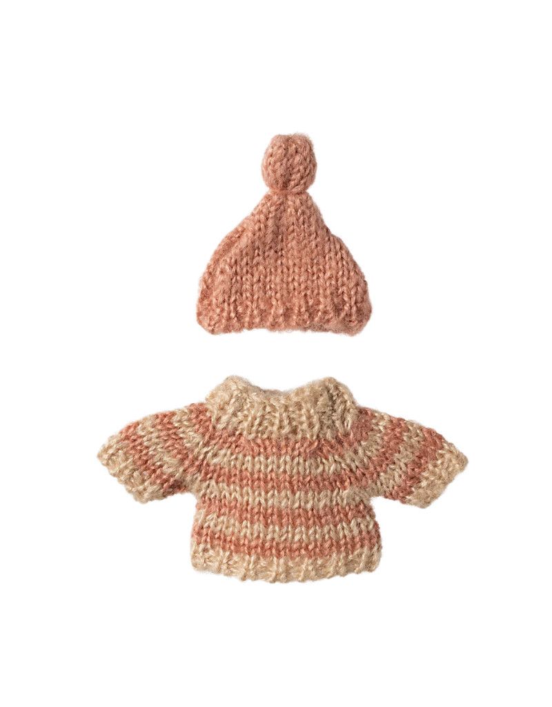 Knitted Sweater And Hat, Big Sister Mouse