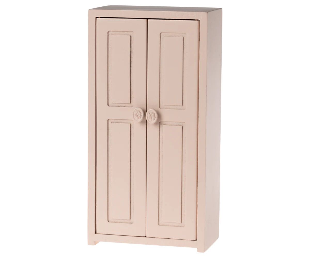 Closet, Mouse-Light Rose