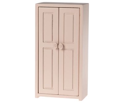 Closet, Mouse-Light Rose