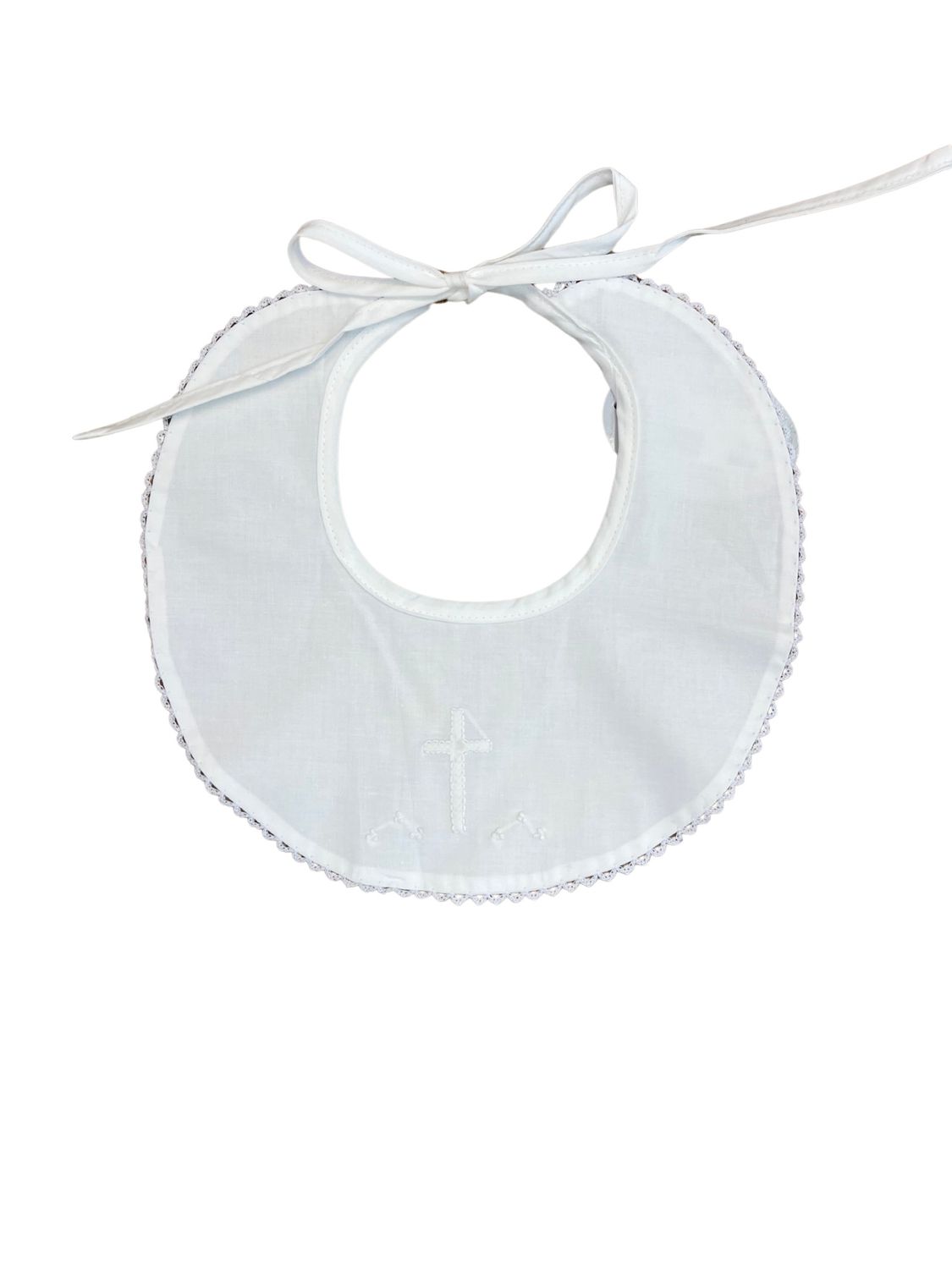 White Bib, Cross