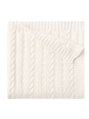 30x40 Horseshoe Cable Blanket-Whisper White