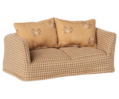 Couch, Mouse, Mable