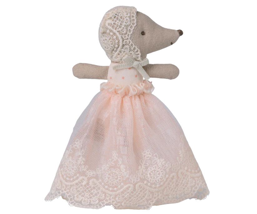 Baby Mouse in Gown, Powder