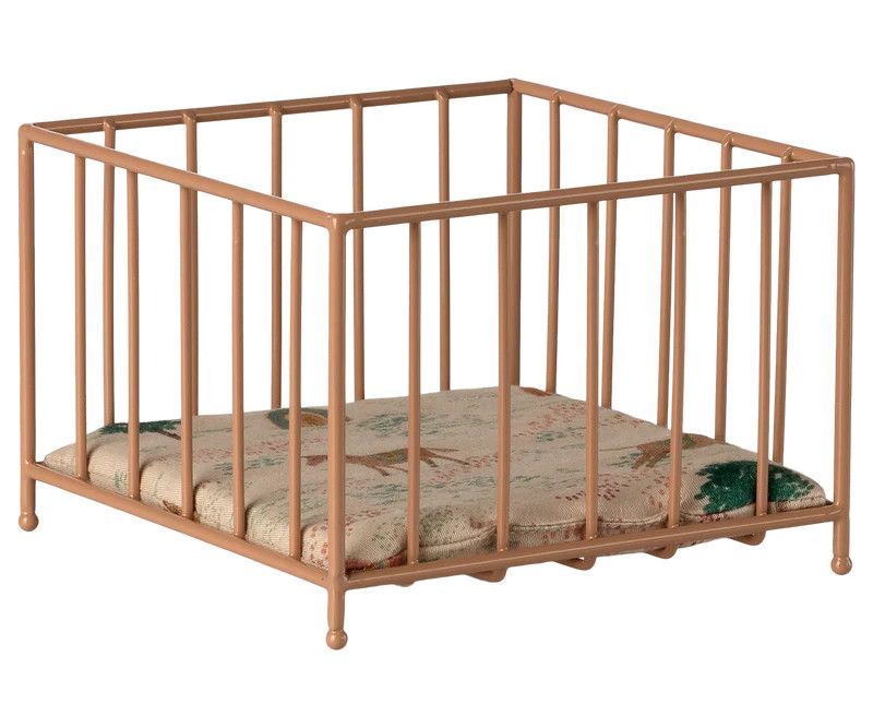Playpen, Dark Powder