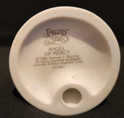 1986 Precious Moments Angel of Mercy