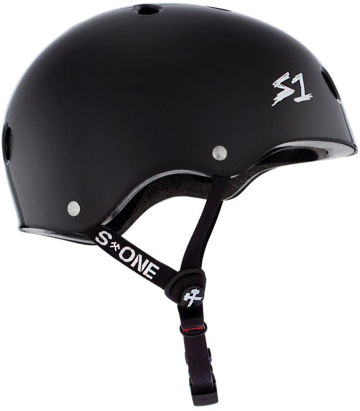 black bike helmet
