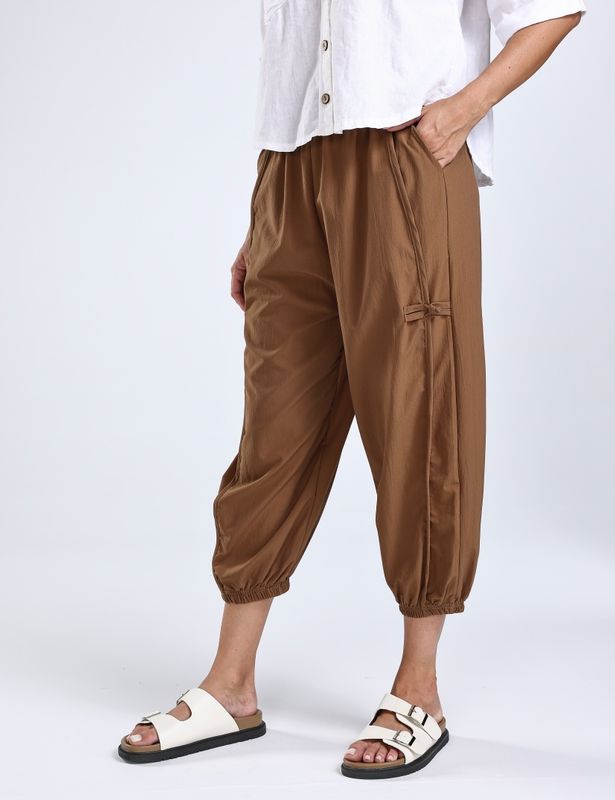 LE080-K83 Camel