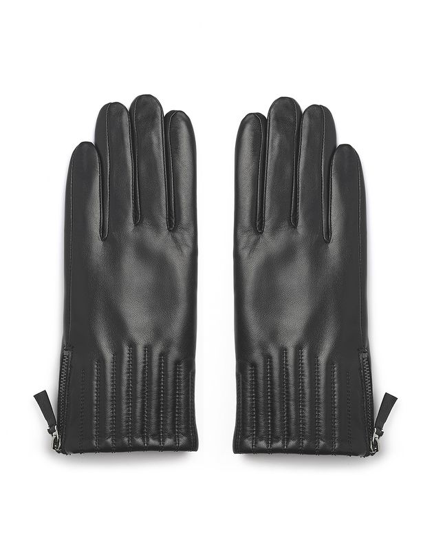 LG110-W18 Black