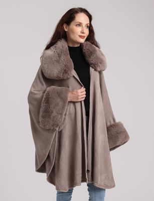 Capes