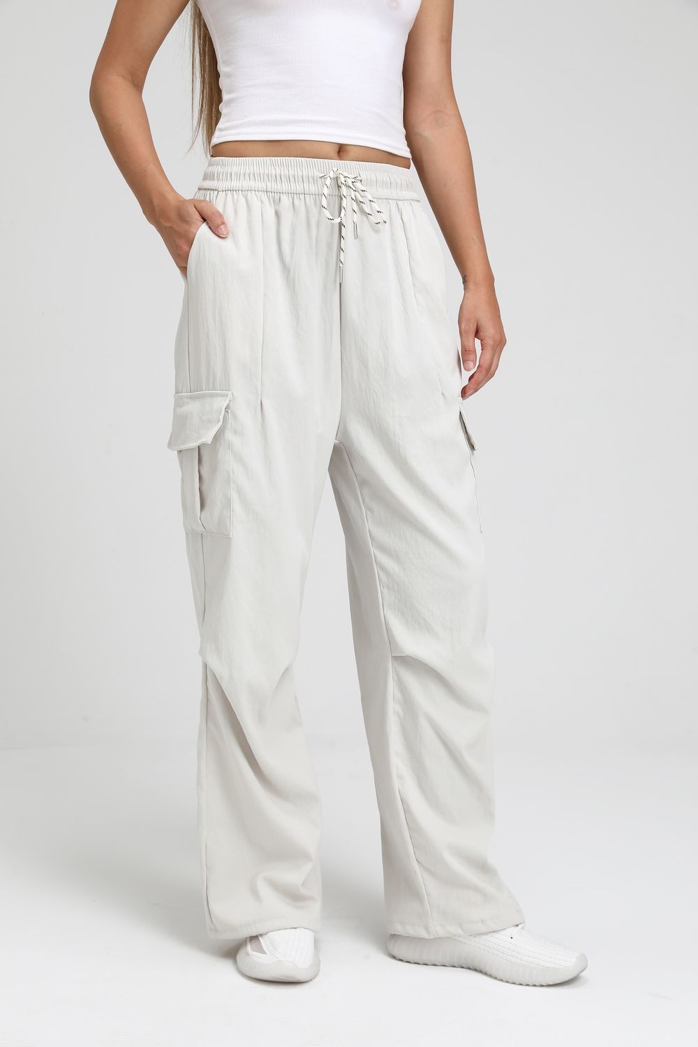 LE080-K111 White
