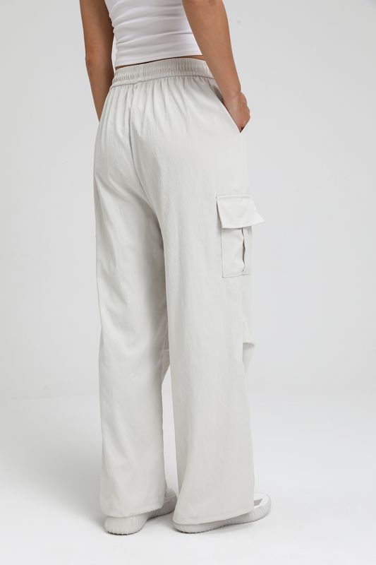 LE080-K111 White