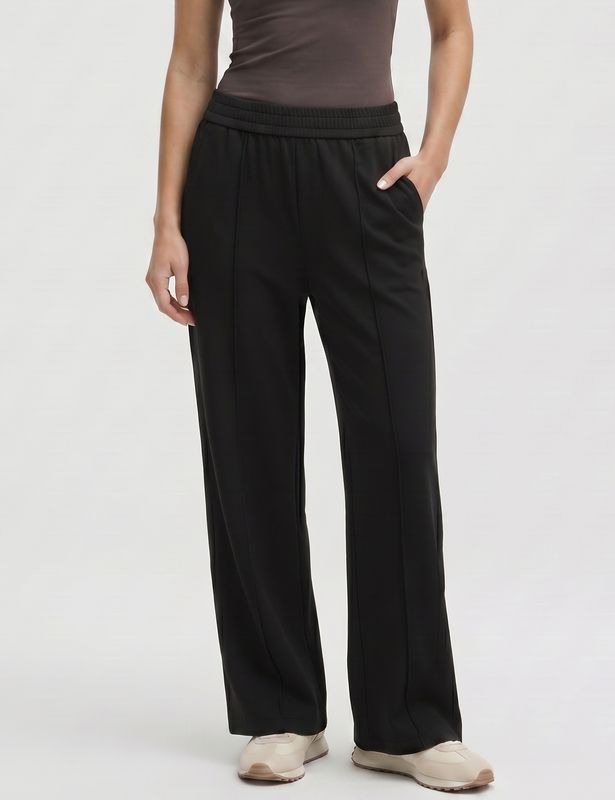 LE100-C120 Black