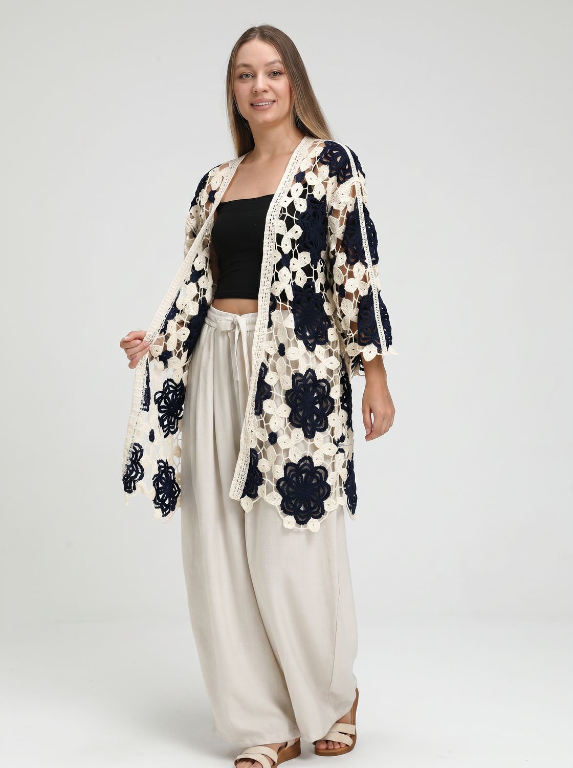 ST130-84 Black-Creme