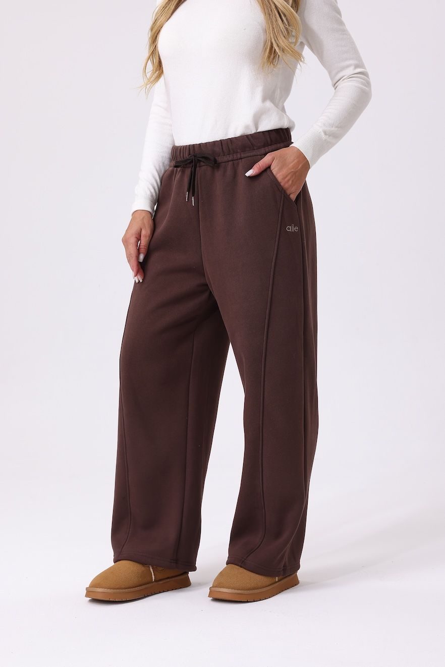 LE100-F124 Brown