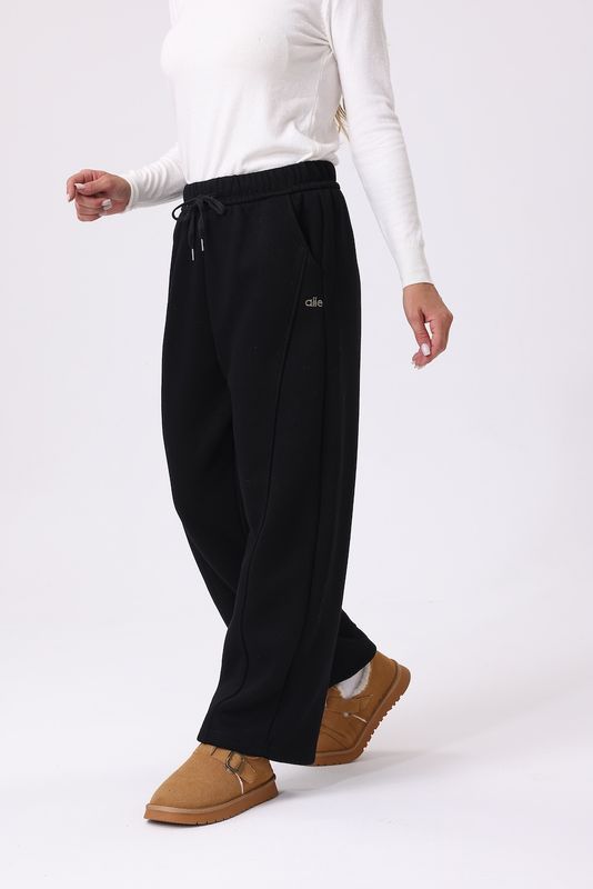 LE100-F124 Black
