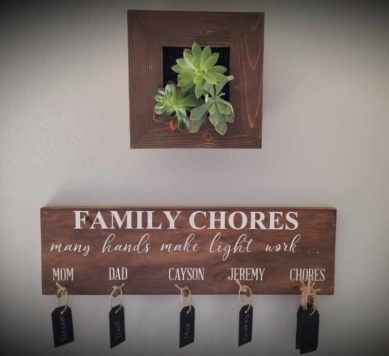 FAMILY CHORES ORGANIZER W/ 12 TAGS (8 x 24&quot;)-L**