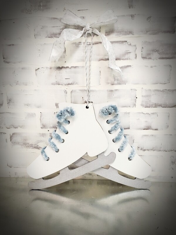 HANGING SKATES(14 x 14 approx.)**