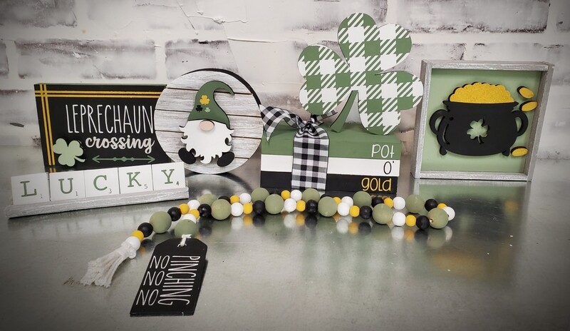 TIERED TRAY ST PATRICK'S SET (7 PCS)**