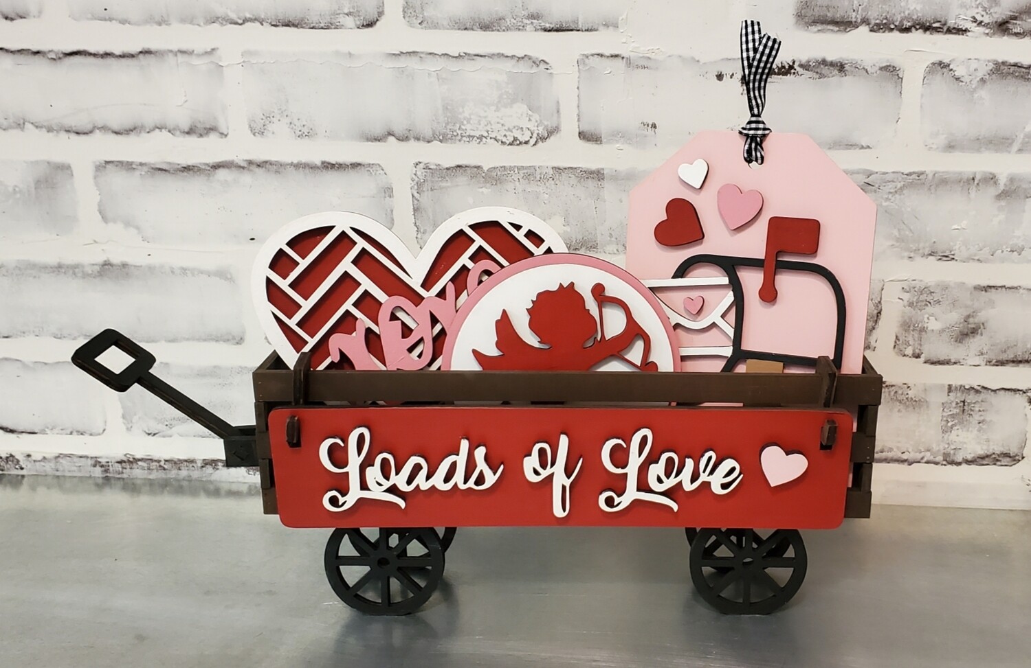 WAGON WITH CHANGEABLE HOLIDAYS **