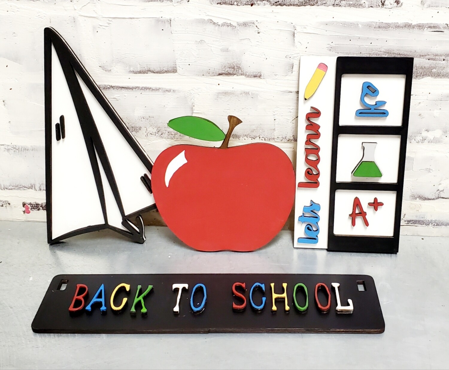 WAGON BACK TO SCHOOL SET (WITHOUT WAGON)*