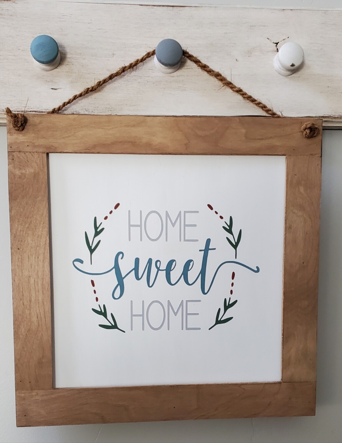 INTERCHANGEABLE SIGN WITH REVERSIBLE INSERT**