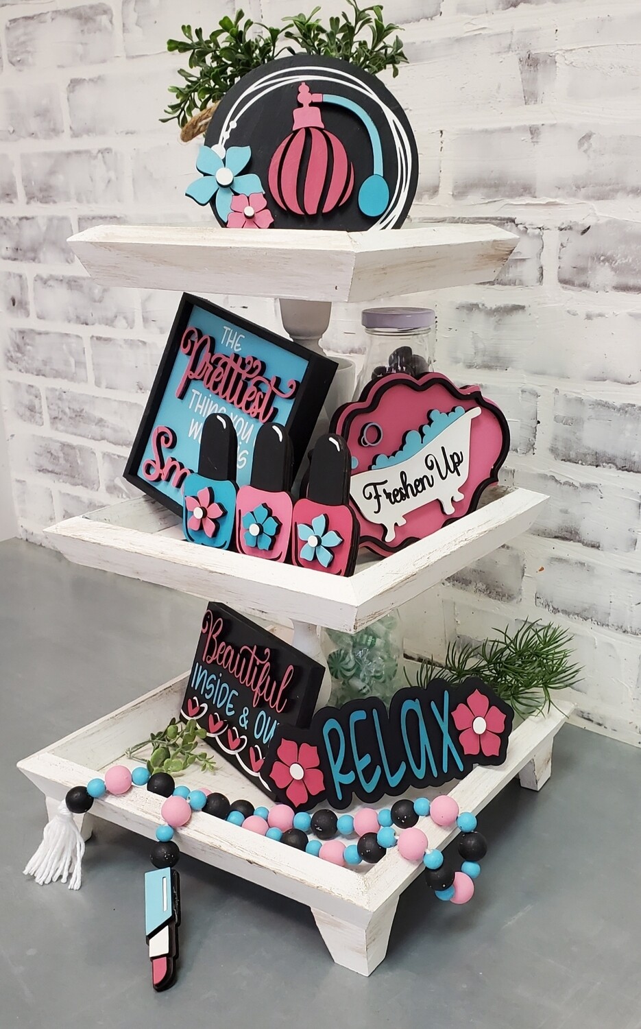 TIERED TRAY BEAUTY SET (7 pieces)**