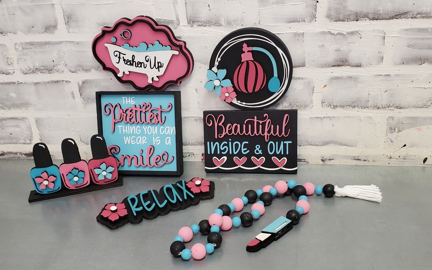 TIERED TRAY BEAUTY SET (7 pieces)**