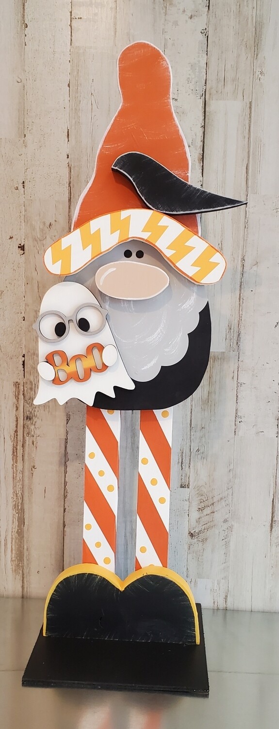 STANDING HALLOWEEN CRITTER GNOME**