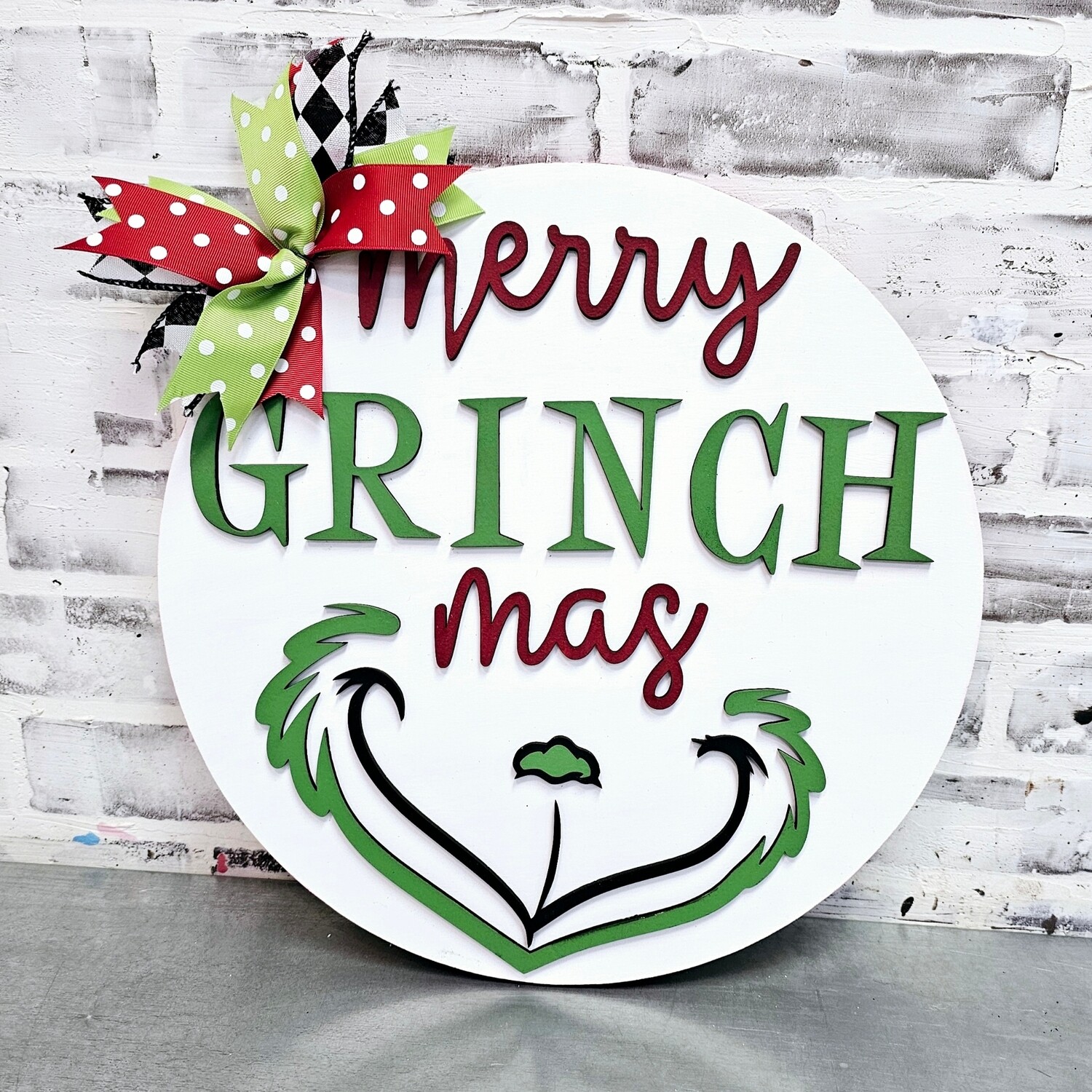 ROUND MERRY GRINCHMAS  (15&quot;)**