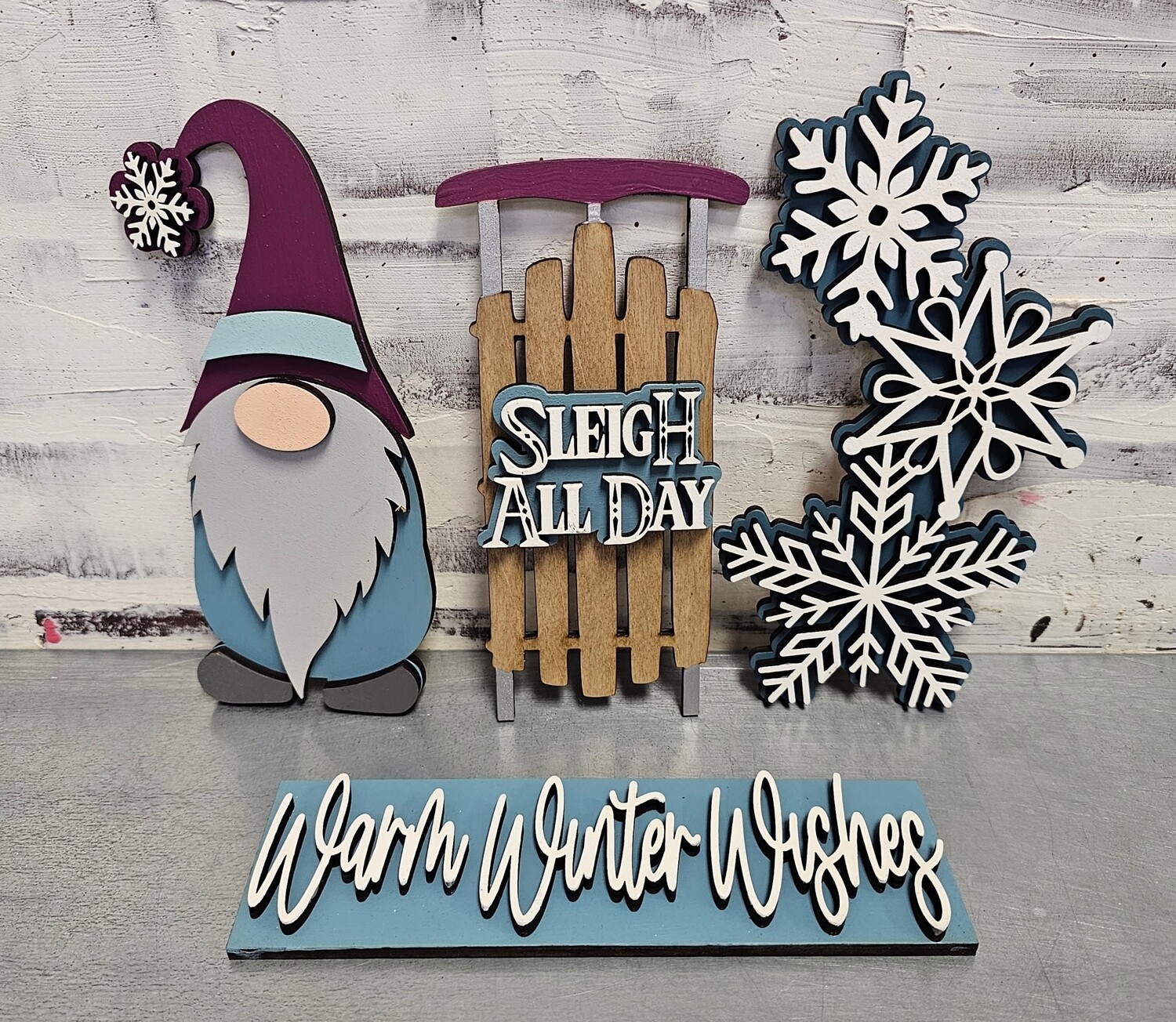 INTERCHANGEABLE HOLIDAY CIRCLE -WINTER SET (NO POST or CIRCLE)
