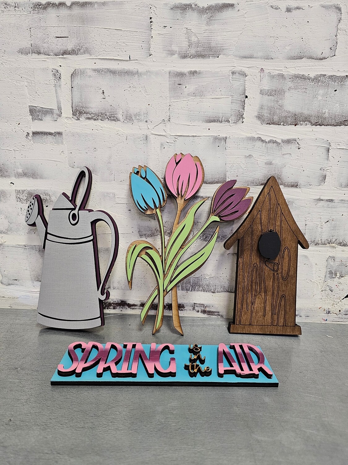 INTERCHANGEABLE HOLIDAY CIRCLE-SPRING SET (NO POST OR CIRCLE)-*