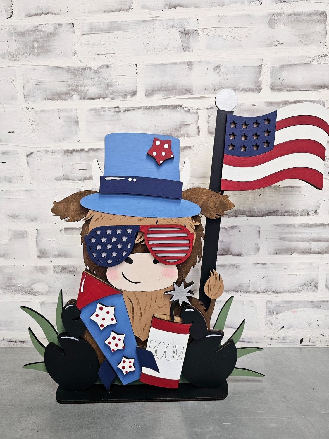 PATRIOTIC STANDING HIGHLAND COW-*