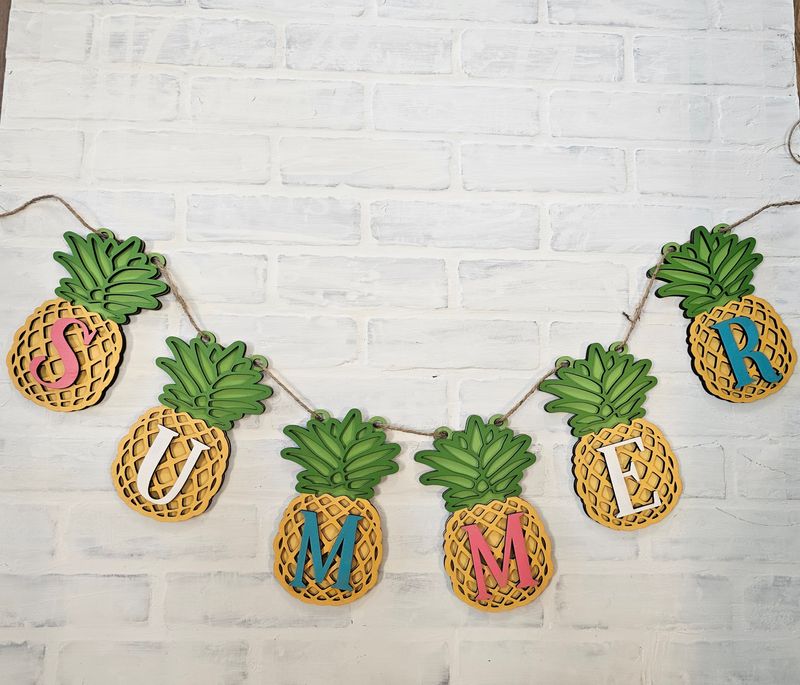 PINEAPPLE BANNER (6)-**