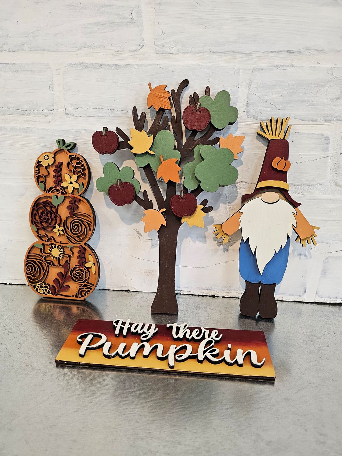 INTERCHANGEABLE HOLIDAY CIRCLE-FALL SET (NO POST OR CIRCLE)