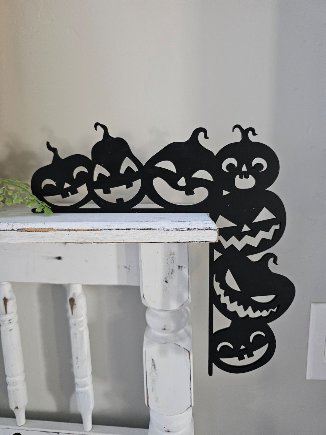 SET OF 4 HALLOWEEN SHELF SITTERS*