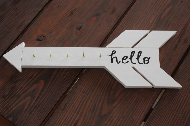JEWELRY HOLDER ARROW WITH CUSTOM NAME**