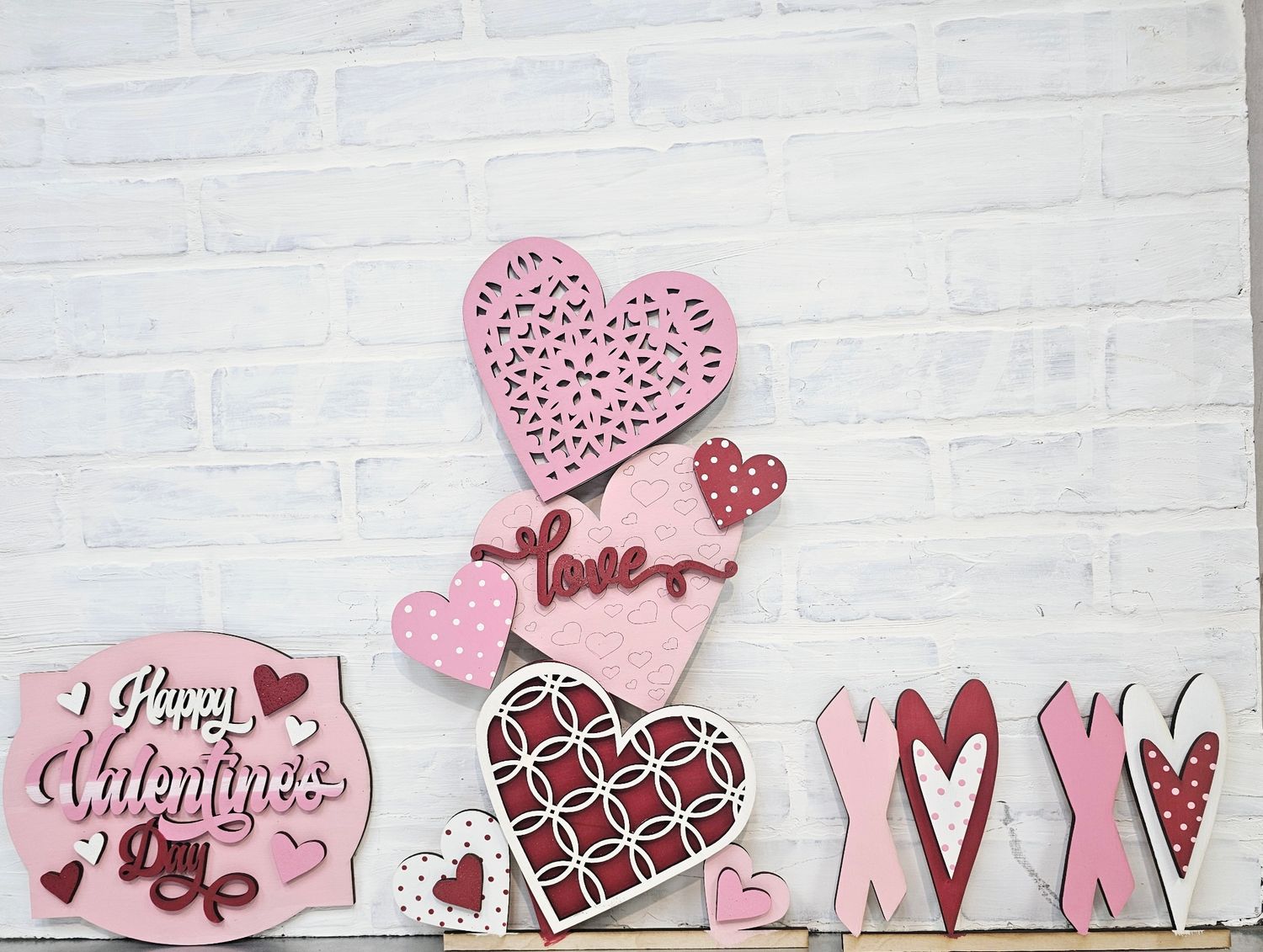 CHANGEABLE PORCH LEANER-VALENTINES SET ( NO LEANER)