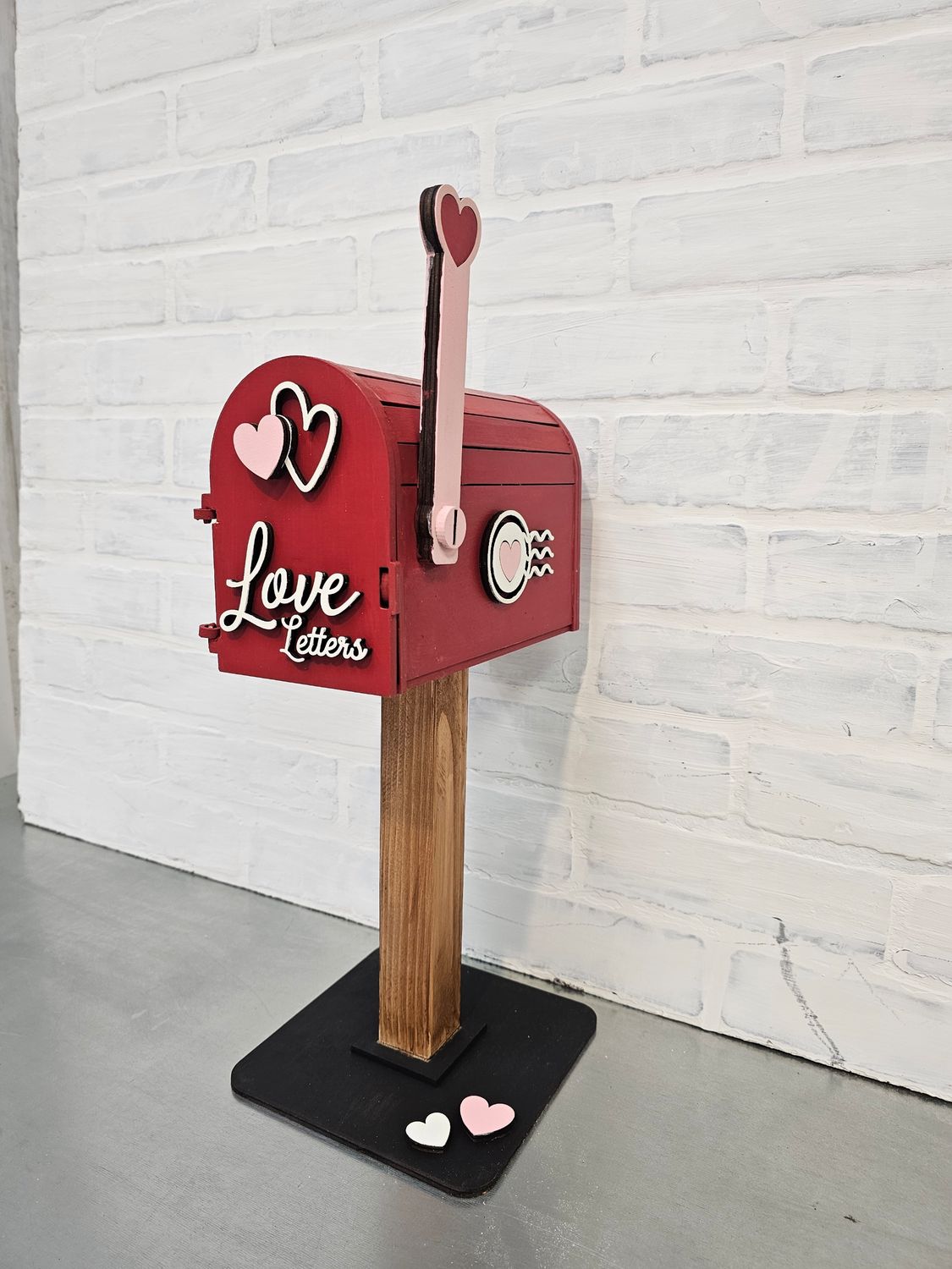 TABLETOP VALENTINE MAILBOX