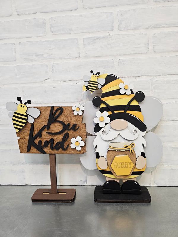 STANDING HONEY BEE GNOME