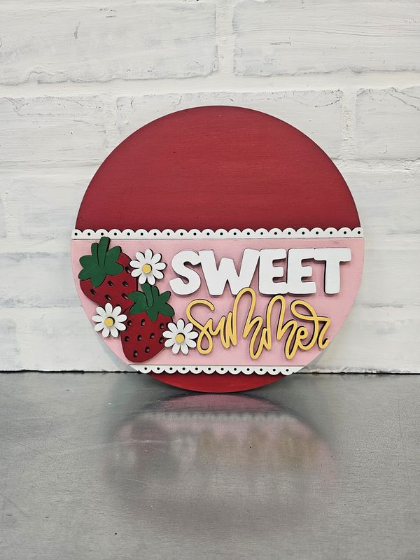 SHIPLAP CHANGEABLE LACE SIGN- STRAWBERRY SET ( NO SIGN)