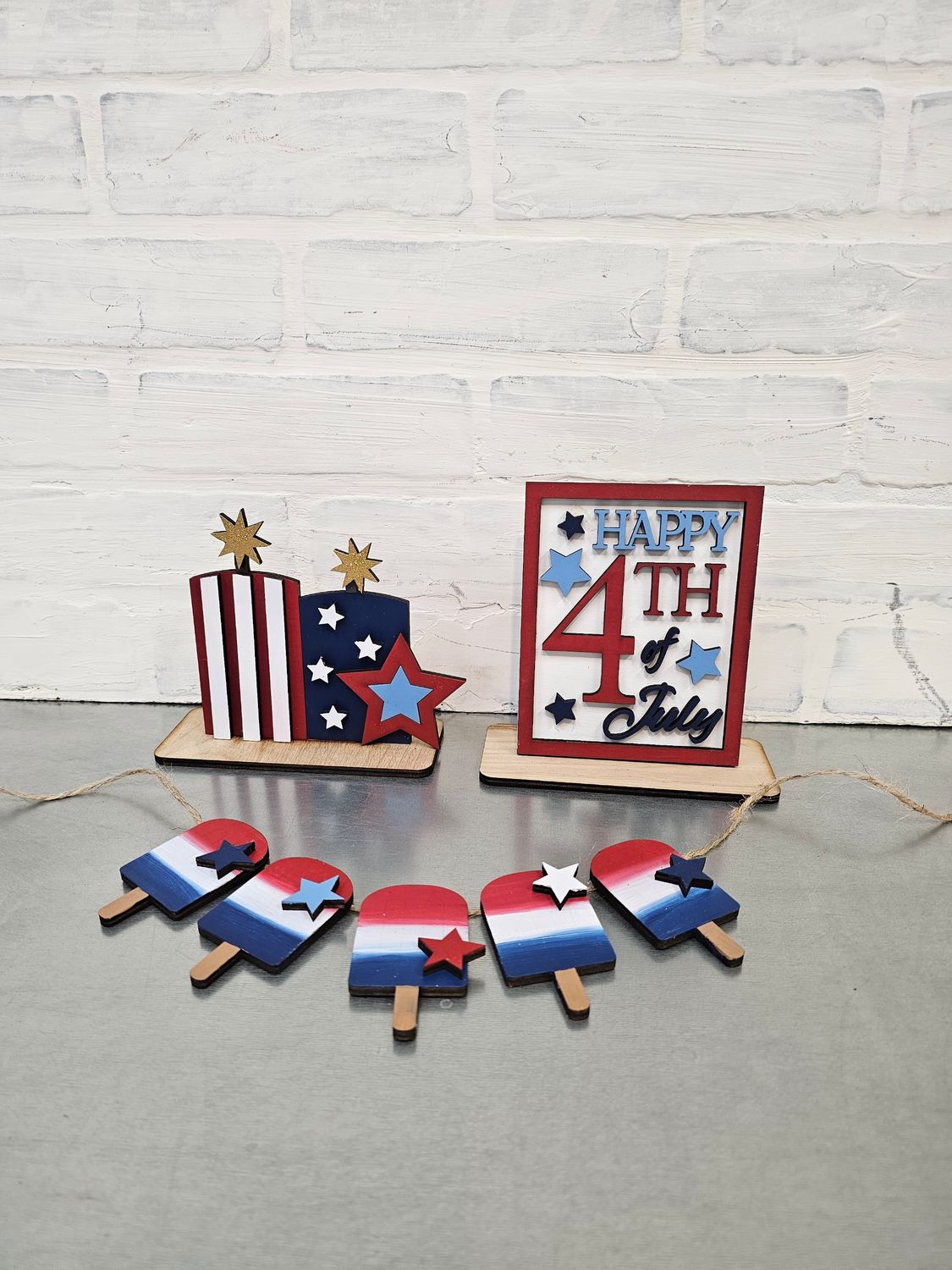 CHAIR DISPLAY-PATRIOTIC SET (NO CHAIR)